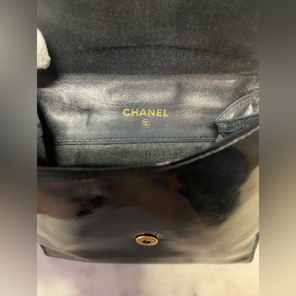 Chanel patent leather Wallet - Picture 3 of 9